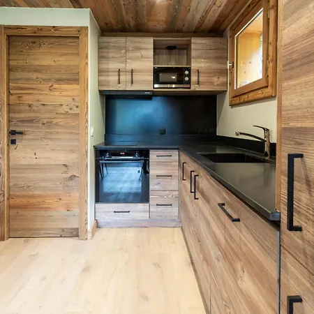 Ermitage 28 メリベル